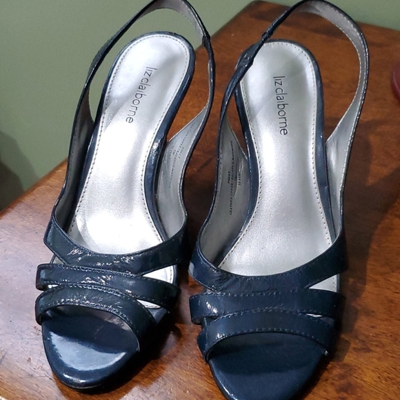 Shoes - Picture 2 of 4